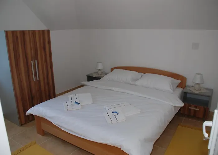 Simic Srebrno Jezero