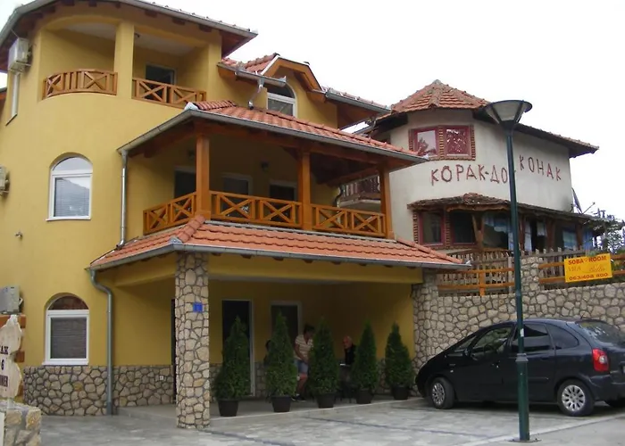 Simic Srebrno Jezero 아파트 *